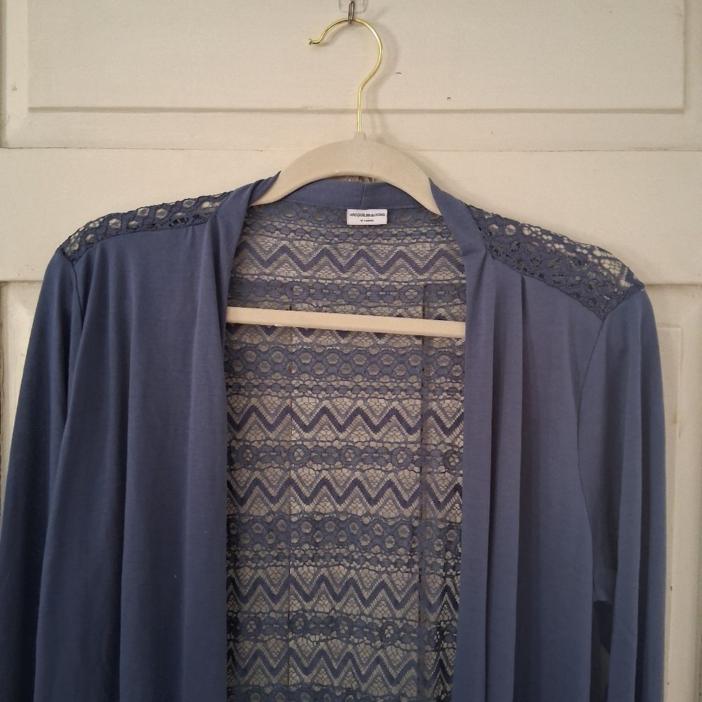 Jacqueline de Yong JDY Cornflower Blue Lace Open-Front Cardigan - Picture 2 of 16